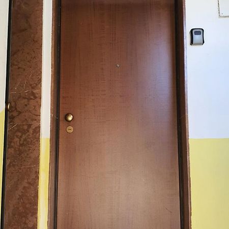 Center Apartment Tirana Bagian luar foto